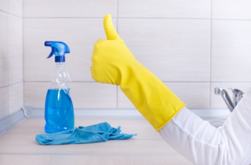 Fresh kitchen and bathroom turnaround cleaning in a Brixton apartment